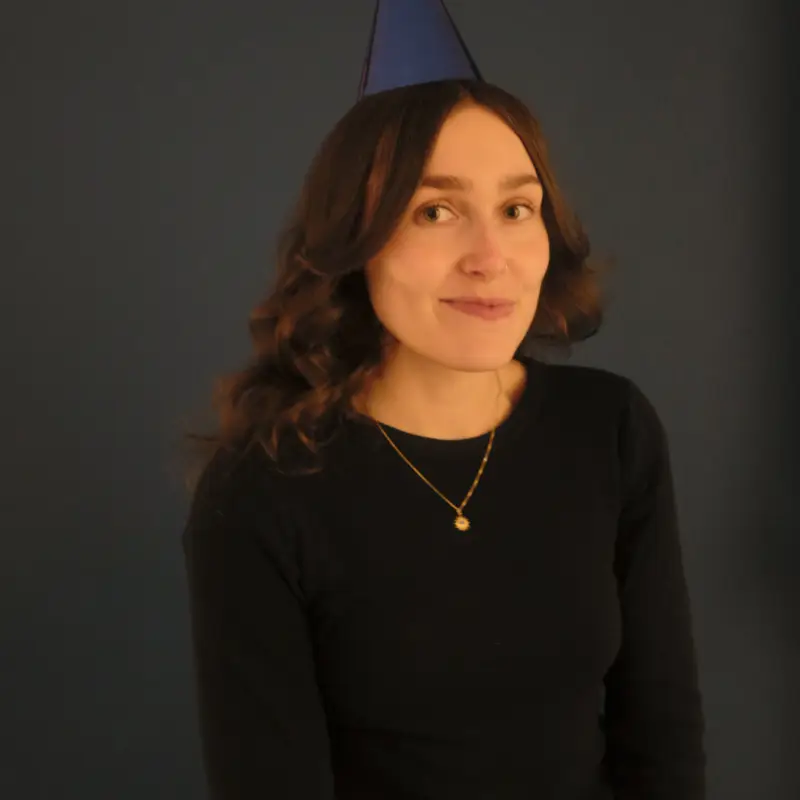 Miranda Anapol (She/Her) headshot